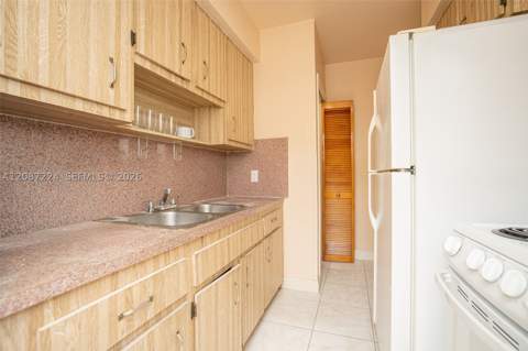 637 SW 11th St 6W, Miami FL - photo 17 of 30