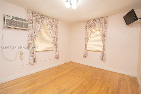 637 SW 11th St 6W, Miami FL - photo 9 of 30