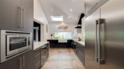 4080 Lybyer Ave, Miami FL - photo 12 of 58