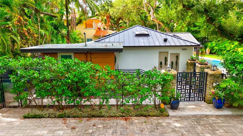 3 bedroom SingleFamilyResidence at 4080 Lybyer Ave, Sunshine Vistas, Miami — photo 2