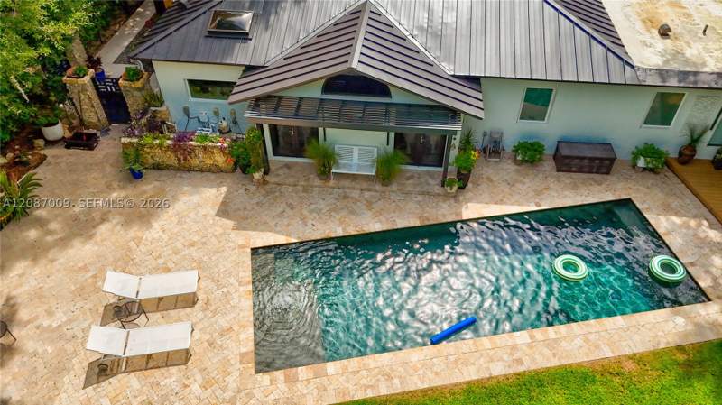 3 bedroom SingleFamilyResidence at 4080 Lybyer Ave, Sunshine Vistas, Miami — photo 3