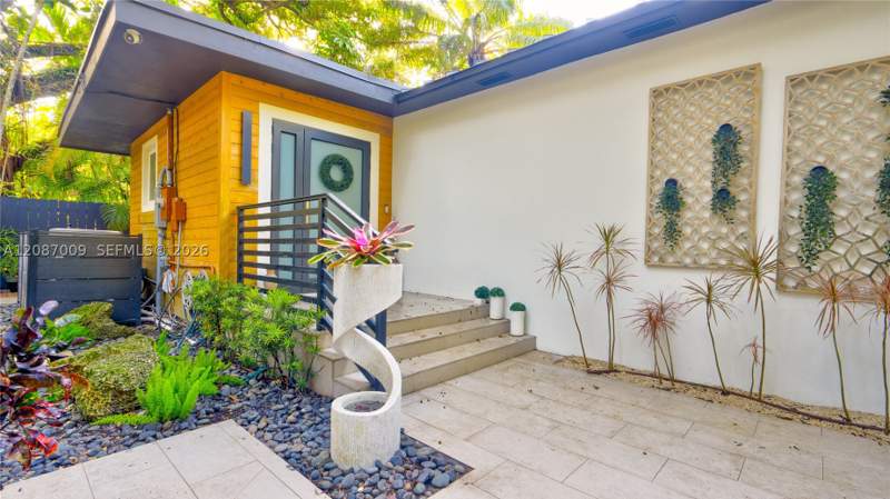 3 bedroom SingleFamilyResidence at 4080 Lybyer Ave, Sunshine Vistas, Miami — photo 4