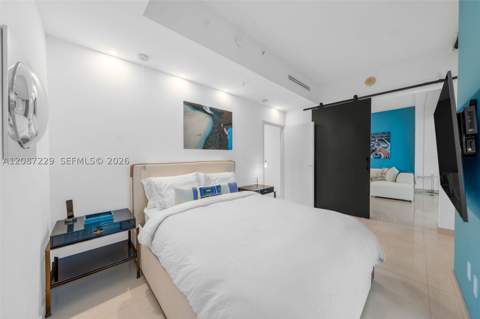 50 S Pointe Dr 514, Miami Beach FL - photo 11 of 19