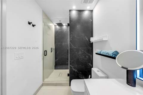 50 S Pointe Dr 514, Miami Beach FL - photo 14 of 19