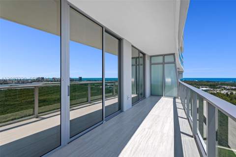 2411 Laguna 2704, North Miami FL - photo 7 of 51