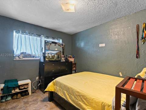 2118 NW 47th St, Miami FL - photo 9 of 26