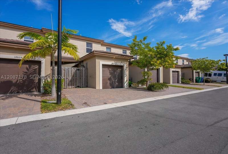 3 bedroom Townhouse at 14824 SW 265th St, Harmony Parc, Homestead — photo 3