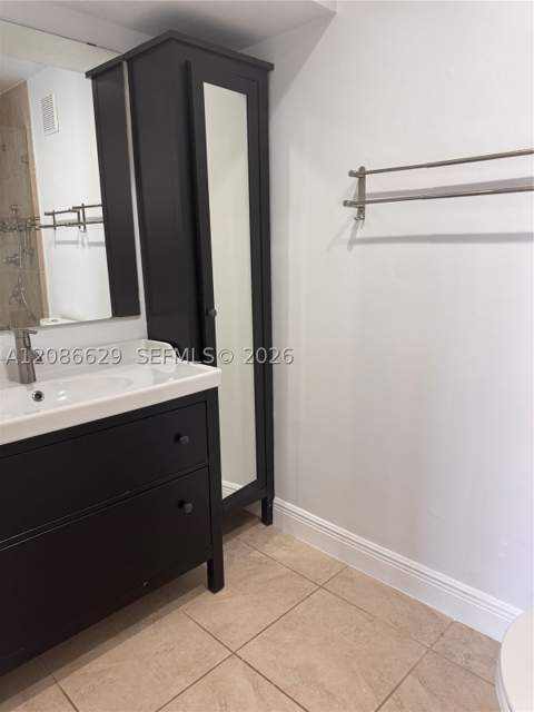 7075 NW 173rd Dr 1406, Hialeah FL - photo 20 of 25