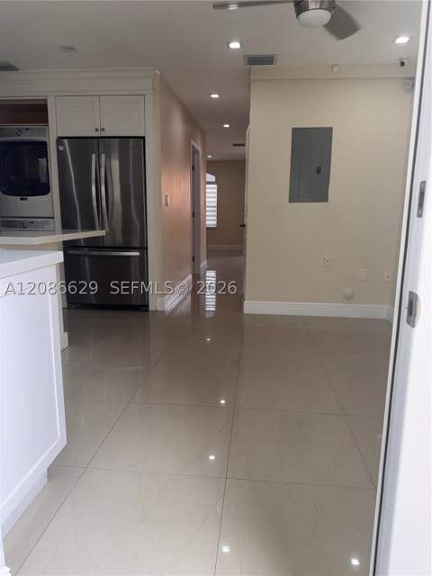 7075 NW 173rd Dr 1406, Hialeah FL - photo 23 of 25