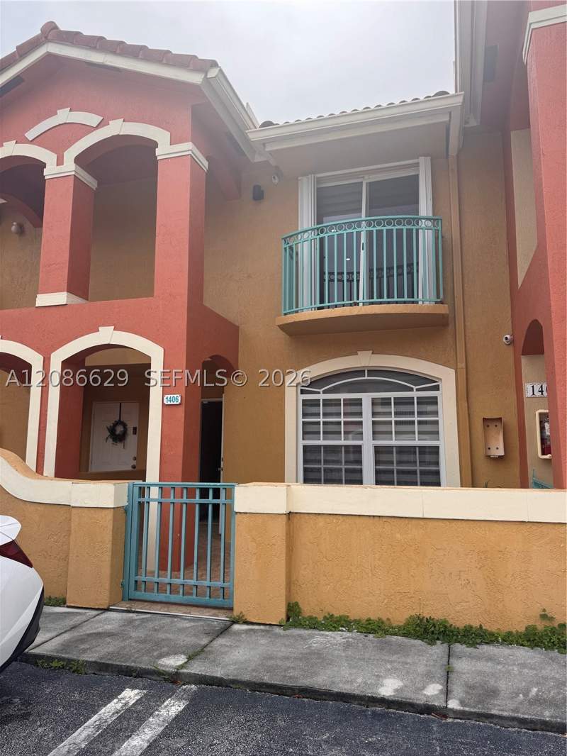 2 bedroom Townhouse at 7075 NW 173rd Dr 1406, Bonita Golf View Townvill, Hialeah — photo 3