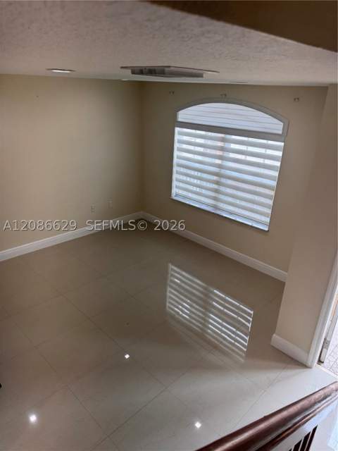 7075 NW 173rd Dr 1406, Hialeah FL - photo 6 of 25