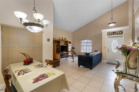 6746 NW 199th St, Hialeah FL - photo 16 of 28