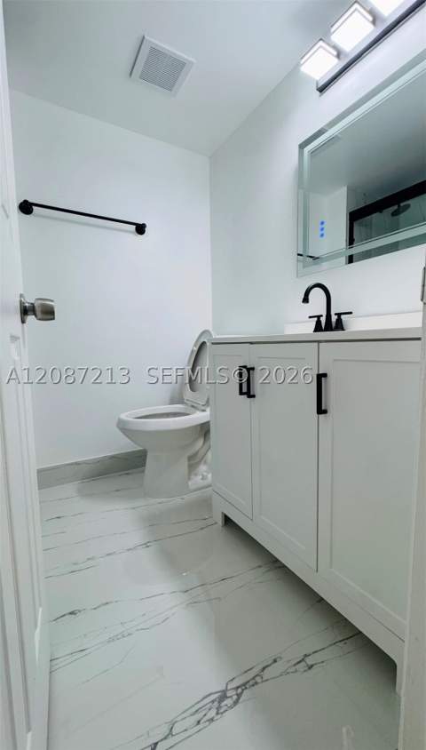 18216 Mediterranean Blvd 1-19, Hialeah FL - photo 10 of 32