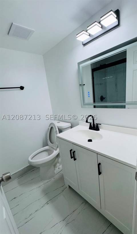 18216 Mediterranean Blvd 1-19, Hialeah FL - photo 12 of 32