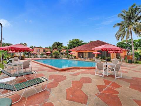 7111 Miami Lakes Dr N4, Miami Lakes FL - photo 7 of 27