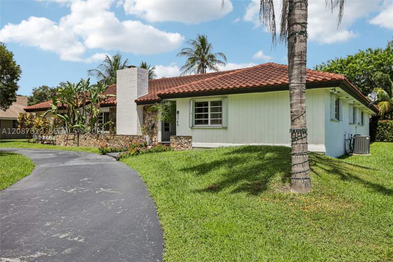 5 bedroom SingleFamilyResidence at 7745 SW 183rd Ter, Cape Cutler Estates, Palmetto Bay — photo 5