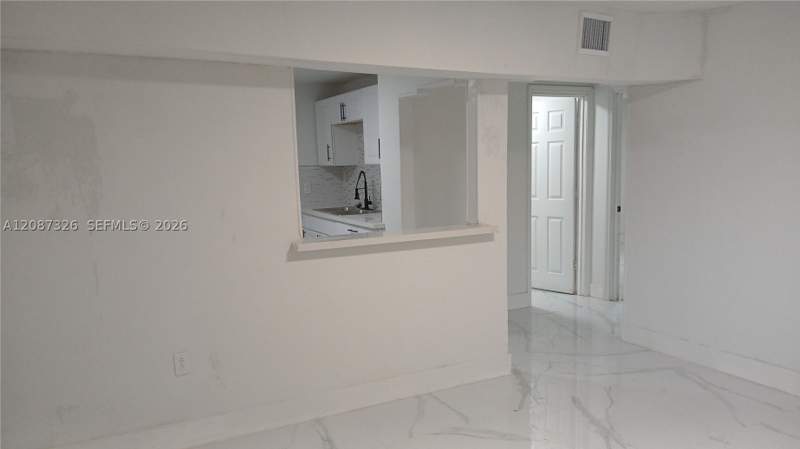 4 bedroom SingleFamilyResidence at 4391 NW 169th Ter, Venetian Development Sub-, Miami Gardens — photo 5