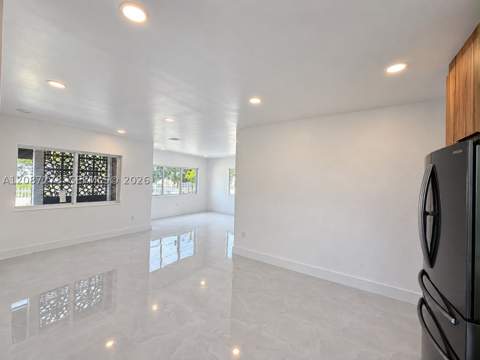 940 NW 67th St, Miami FL - photo 9 of 20