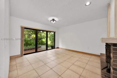 8808 SW 150th Place Cir, Miami FL - photo 10 of 57