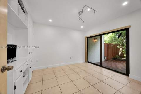 8808 SW 150th Place Cir, Miami FL - photo 16 of 57