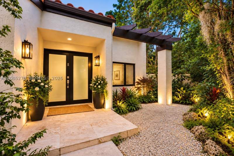 3 bedroom SingleFamilyResidence at 8808 SW 150th Place Cir, Hammocks Sec 1, Miami — photo 4