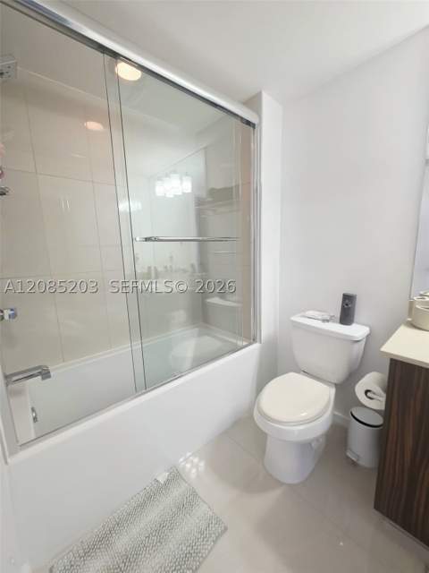 5252 NW 85th Ave 809, Doral FL - photo 16 of 26