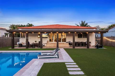 7940 Hawthorne Ave, Miami Beach FL - photo 11 of 32
