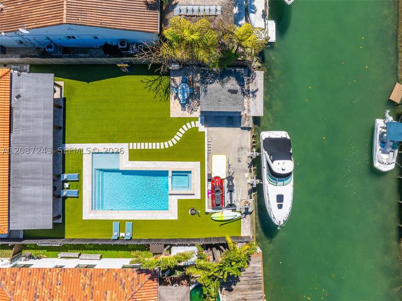 4 bedroom SingleFamilyResidence at 7940 Hawthorne Ave, Biscayne Point, Miami Beach — photo 2