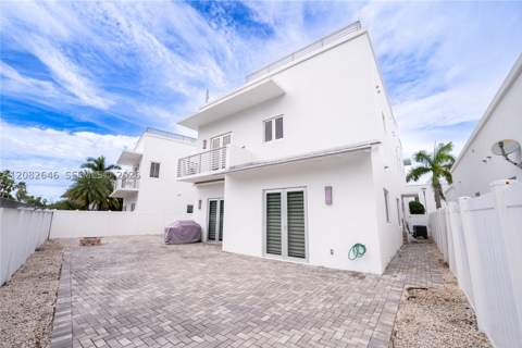 8340 NW 33 Terrace, Doral FL - photo 10 of 50