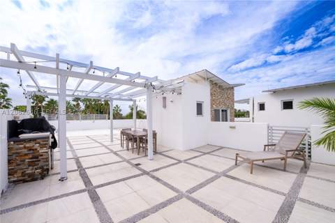 8340 NW 33 Terrace, Doral FL - photo 7 of 50