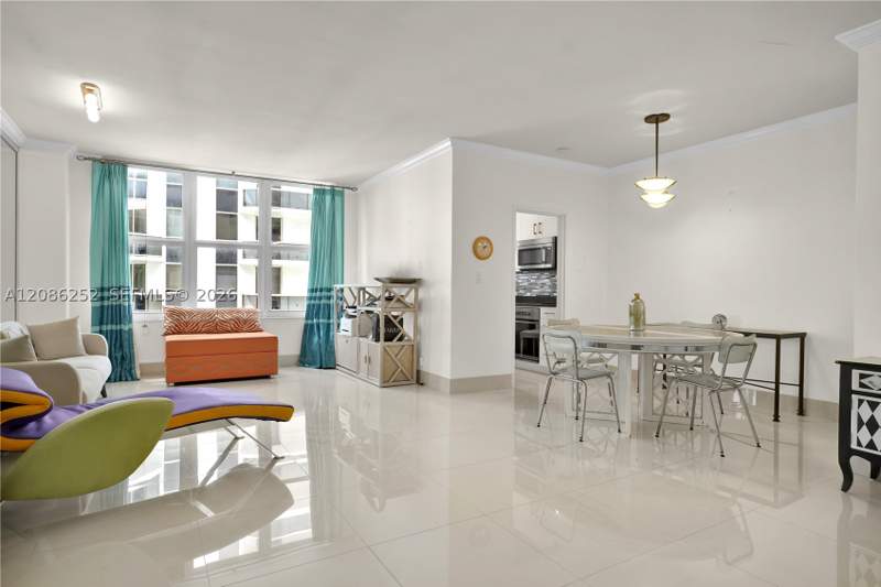 1 bedroom Condominium at 4747 Collins Ave 1008, Mimosa Condo, Miami Beach — photo 2