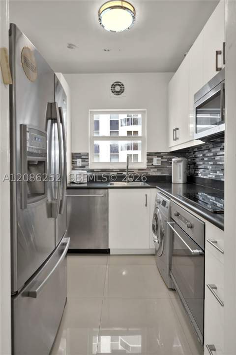 4747 Collins Ave 1008, Miami Beach FL - photo 9 of 31