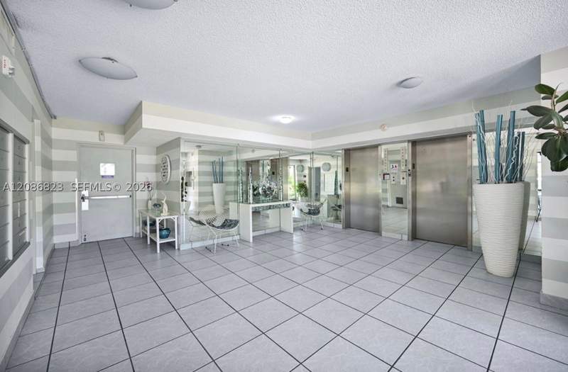 1 bedroom Condominium at 17800 Atlantic Blvd 204, Towne Royale Condo, Sunny Isles Beach — photo 5