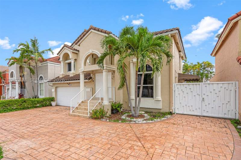 4 bedroom SingleFamilyResidence at 12415 NW 7th Street, Lake Pointe Sec 2, Miami — photo 3