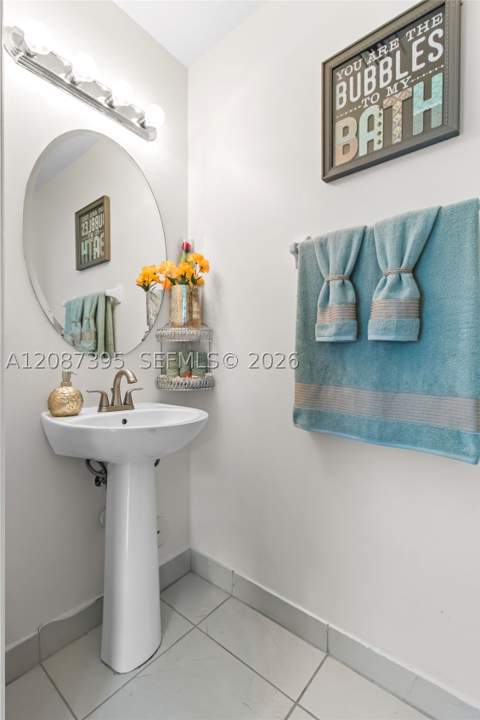 9358 W 33rd Way, Hialeah FL - photo 14 of 15