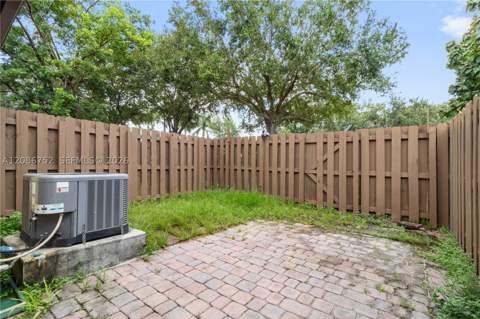 3217 SE 4th St 3217, Homestead FL - photo 23 of 28