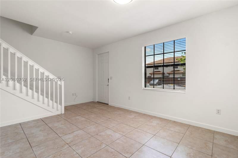 2 bedroom Townhouse at 3217 SE 4th St 3217, Martinique At Oasis Repla, Homestead — photo 4