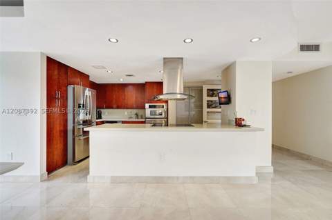 4000 Island Blvd 402, Aventura FL - photo 11 of 61