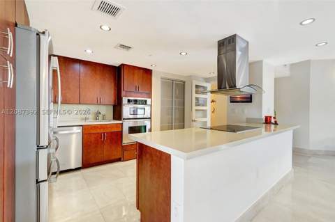 4000 Island Blvd 402, Aventura FL - photo 13 of 61