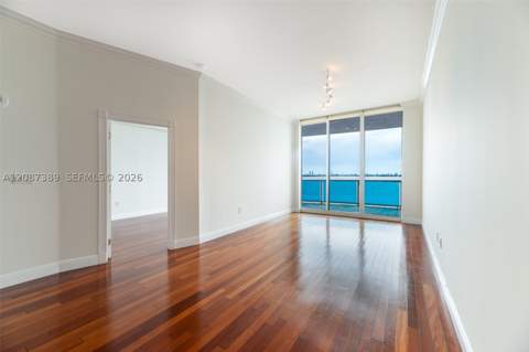 725 NE 22nd St 8E, Miami FL - photo 10 of 41