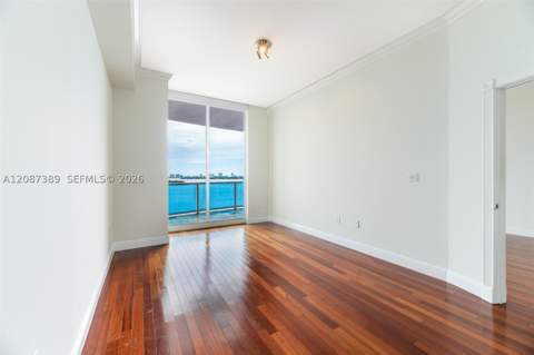 725 NE 22nd St 8E, Miami FL - photo 11 of 41
