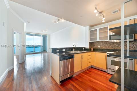725 NE 22nd St 8E, Miami FL - photo 17 of 41