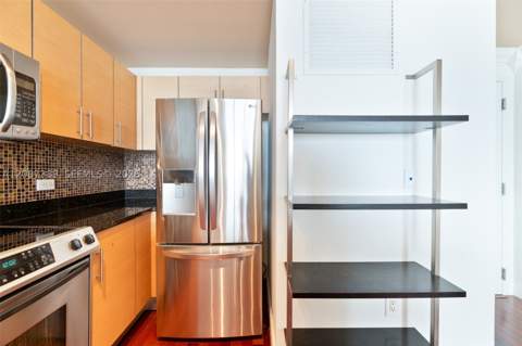 725 NE 22nd St 8E, Miami FL - photo 18 of 41