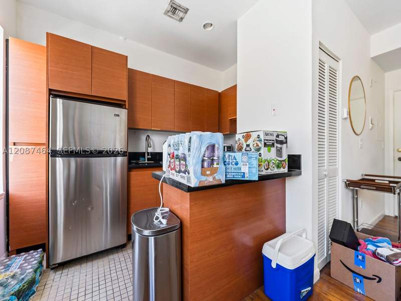 1 bedroom Condominium at 1244 Pennsylvania Ave 302, Dorann Condo, Miami Beach — photo 5