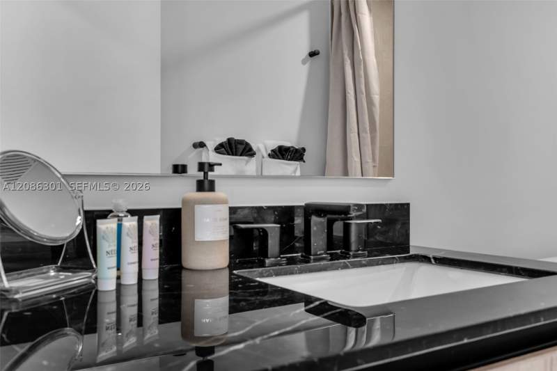 2 bedroom Condominium at 225 N Miami Ave 3501, District 225, Miami — photo 4