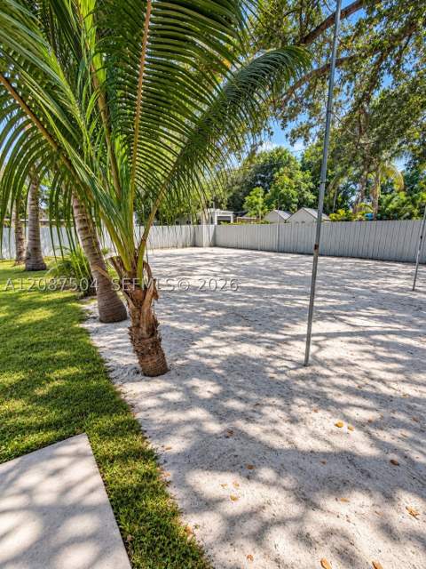 1418 NW 101st St, Miami FL - photo 10 of 52