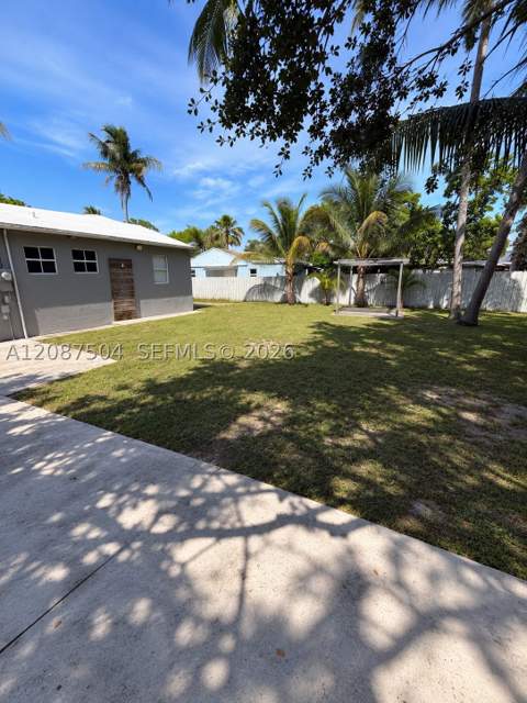 1418 NW 101st St, Miami FL - photo 11 of 52