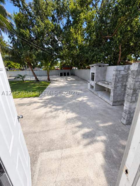 1418 NW 101st St, Miami FL - photo 13 of 52