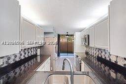 600 NW NW 214th St 104, Miami Gardens FL - photo 18 of 44