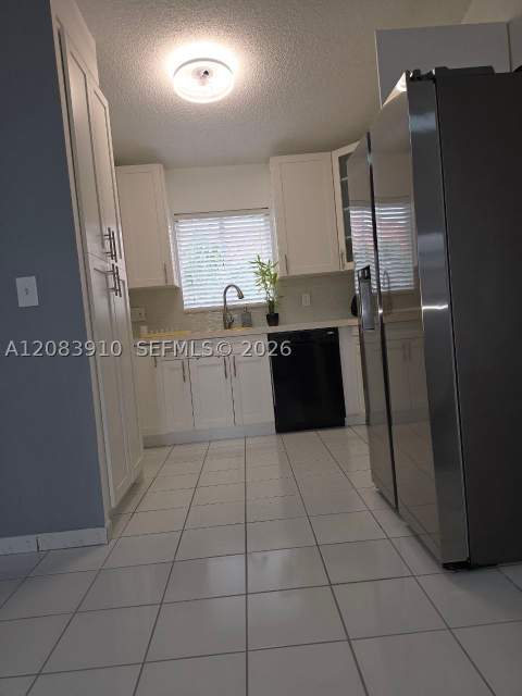10101 W Okeechobee Rd 10-202, Hialeah Gardens FL - photo 6 of 15